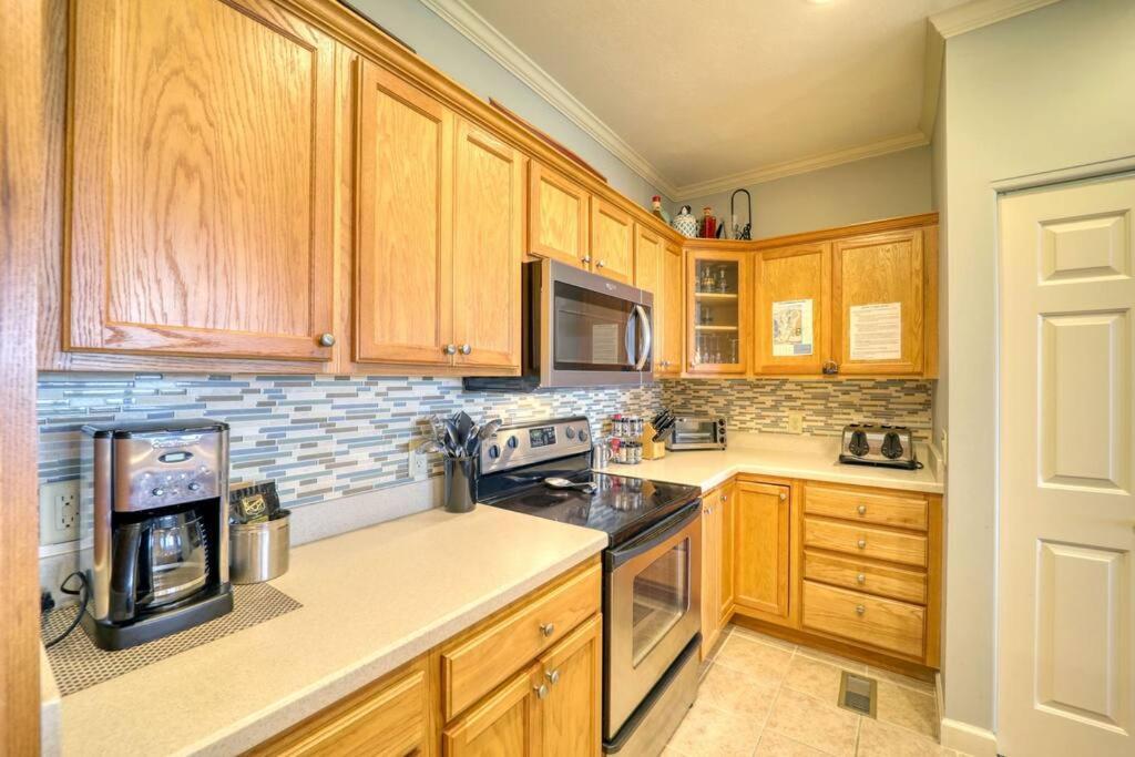 Bucket List Views Sugar Mountain Private Condo - 2Bed, 2Bath, Sleeps 6, Panoramic Views Of Mountains From Large Deck, Short Drive To Shopping, Restaurants, Cafes & Banner Elk Town ภายนอก รูปภาพ
