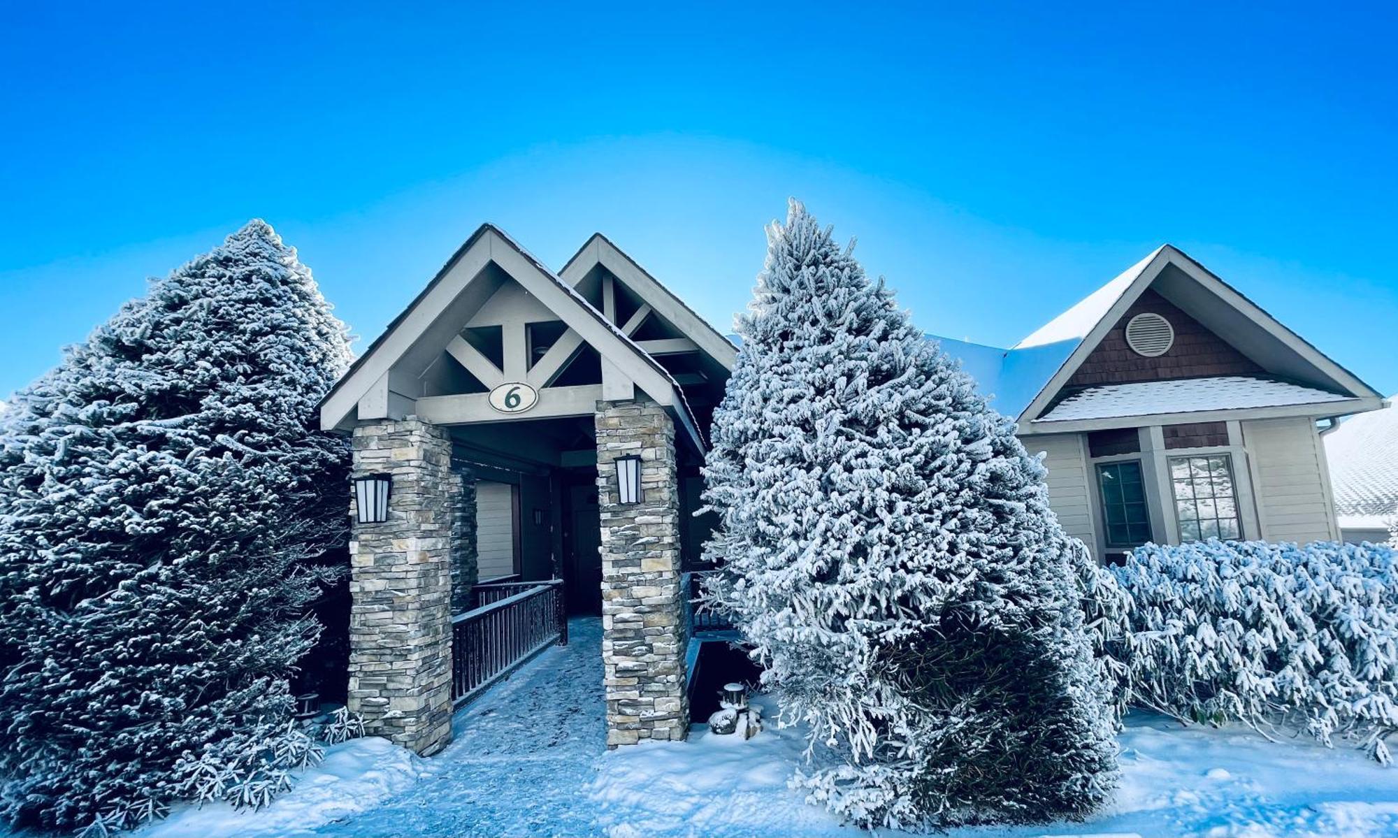 Bucket List Views Sugar Mountain Private Condo - 2Bed, 2Bath, Sleeps 6, Panoramic Views Of Mountains From Large Deck, Short Drive To Shopping, Restaurants, Cafes & Banner Elk Town ภายนอก รูปภาพ